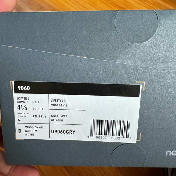 New Balance 1906: Kids 4.5, women’s 6, EUR 37 - Picture 3 of 3